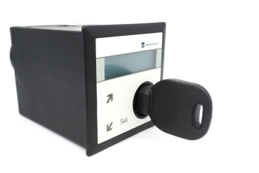 Key 014607 in use with CANarmatur – example of practical application